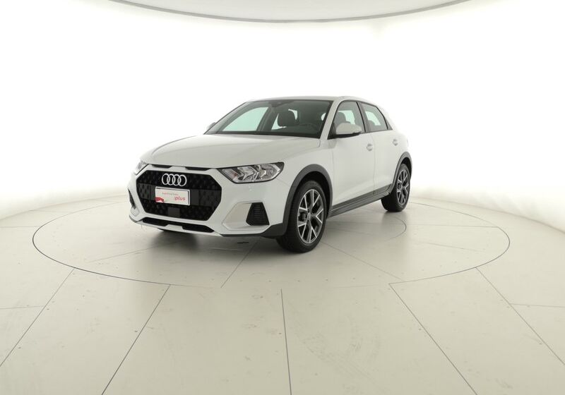 Audi A1 Citycarver 30 TFSI S Tronic Bianco Ghiaccio Nuova A Soli 26 584