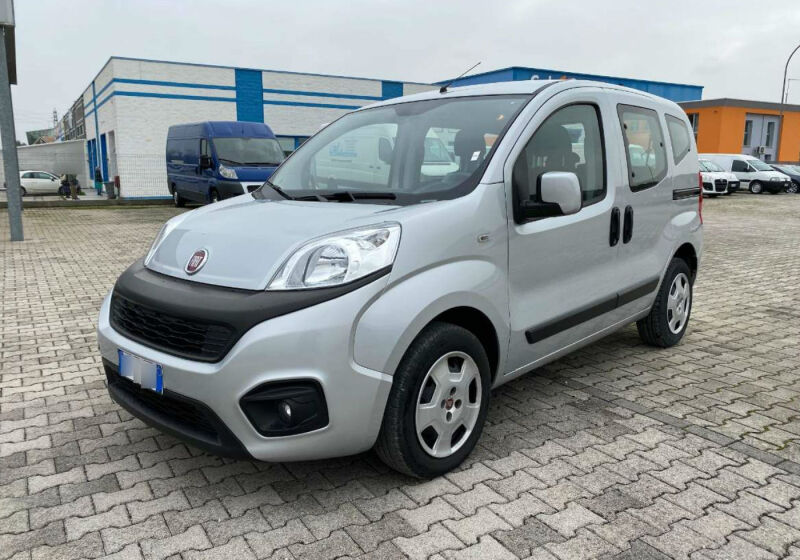 Fiat Qubo Mjt Cv Start Stop Lounge Grigio Argento Nuova A Soli