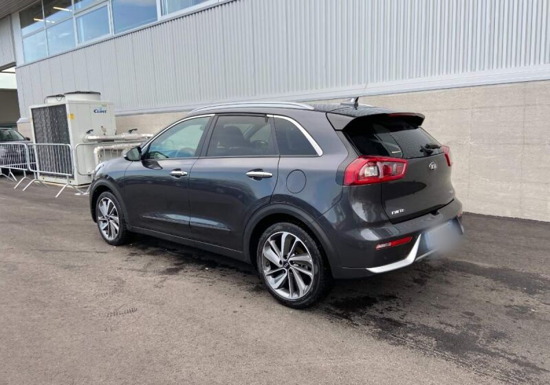 KIA Niro 1 6 GDi DCT HEV Style Platinum Graphite Nuova A Soli 20 330