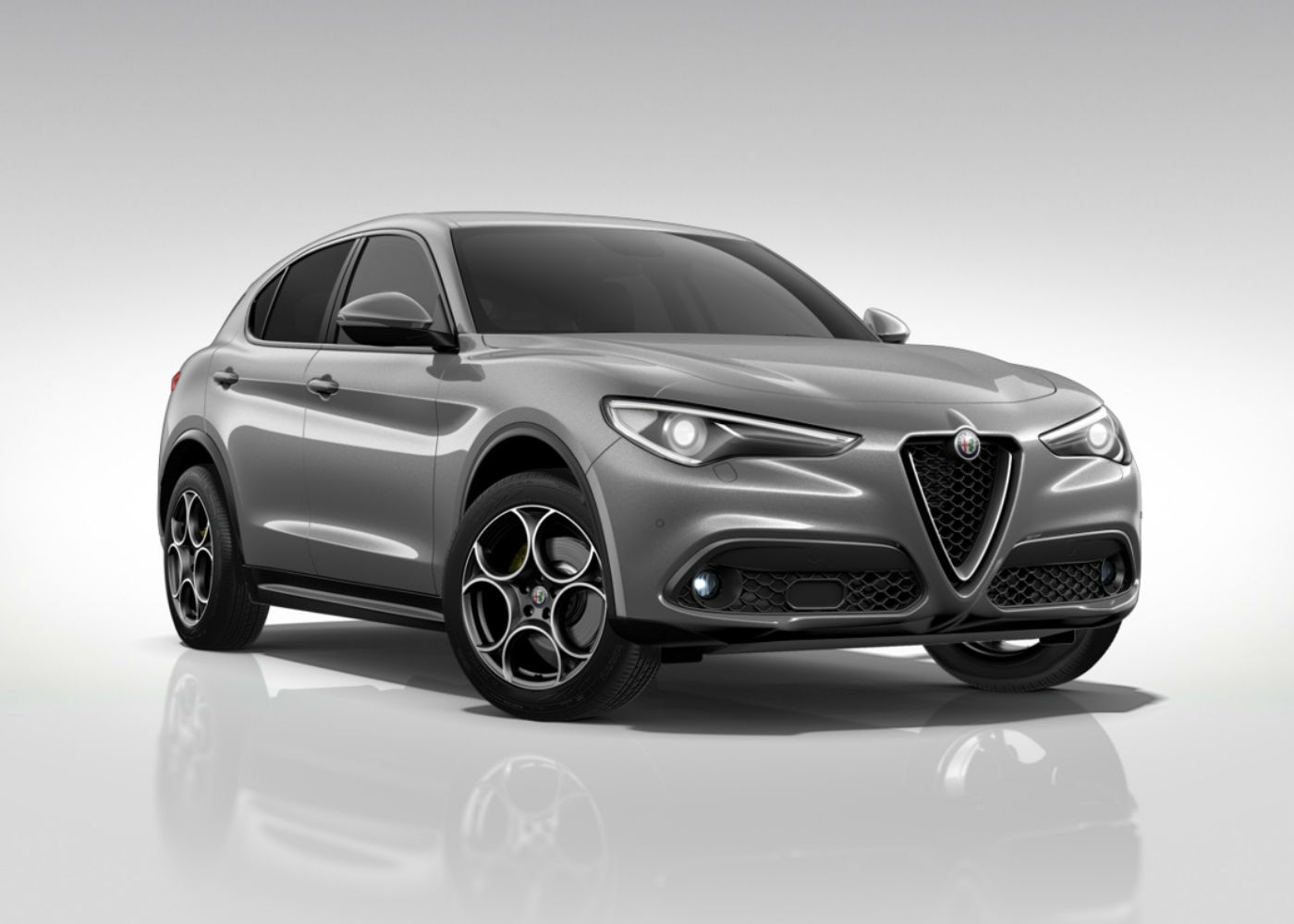 ALFA ROMEO Stelvio 2.2 Turbodiesel 210 CV AT8 Q4 Executive Grigio Stromboli Km 0