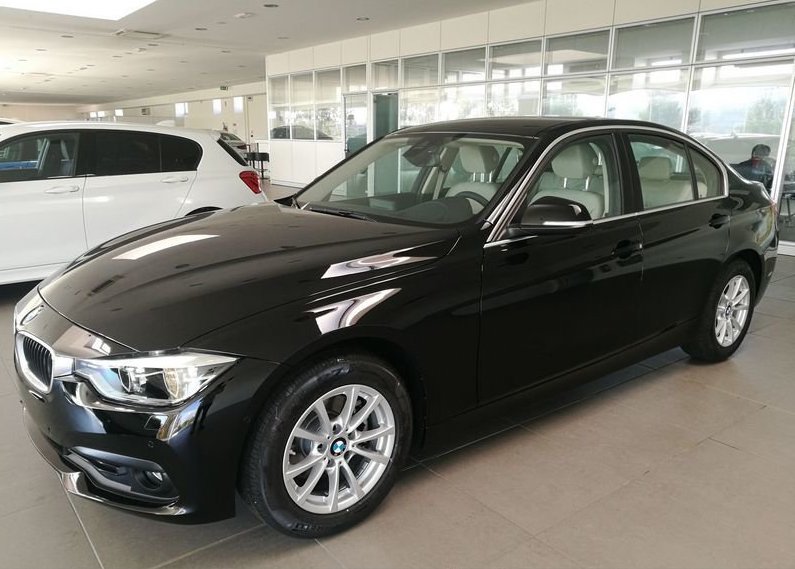 BMW Serie 3 318d 5p. Business Advantage Automatica Black Km 0