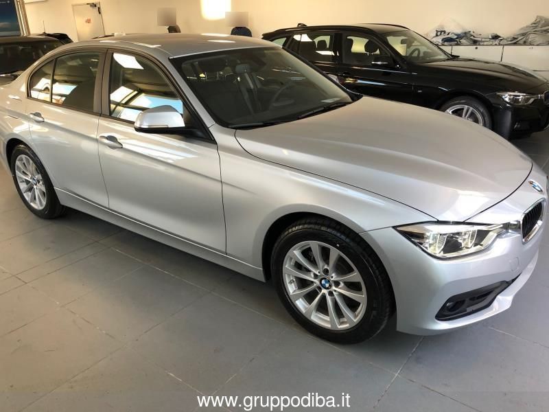 BMW Serie 3 320d Business Advantage aut. Glacier Silver Km 0