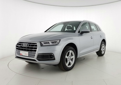 AUDI Q5 2.0 TDI 190 CV quattro S tronic Business Sport Argento Floret Km 0