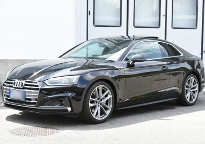AUDI A5 Coupe 2.0 TDI 190 CV quattro S tronic Nero Mythos Km 0