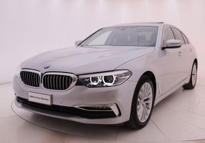 BMW 520i Luxury Glaciersilber Usato Garantito