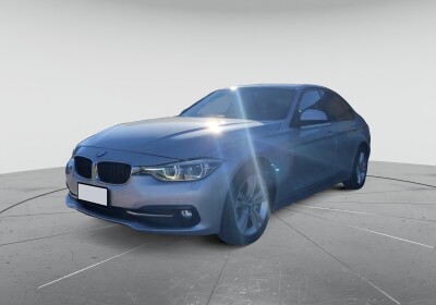 BMW Serie 3 318d Sport Auto Glaciersilber Usato Garantito