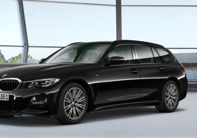BMW serie 3 320i Touring Msport auto Saphirschwarz Km 0