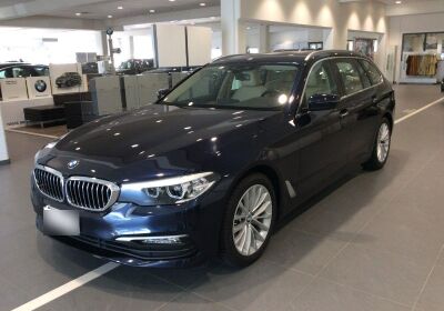BMW Serie 5 520d touring Business auto Imperial blue Usato Garantito