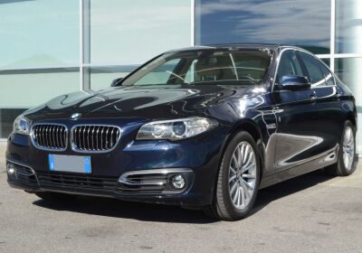 BMW Serie 5 530dA 258CV Luxury Blu Usato Garantito