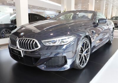 BMW SERIE 8 840d xDrive Cabrio Carbonschwarz Usato Garantito