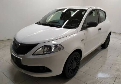 LANCIA Ypsilon 1.0 hybrid Silver s&s 70cv Bianco Neve Km 0