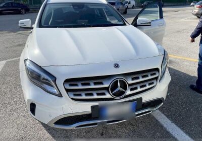 Mercedes GLA 200 Sport auto Bianco Cirrus Usato Garantito