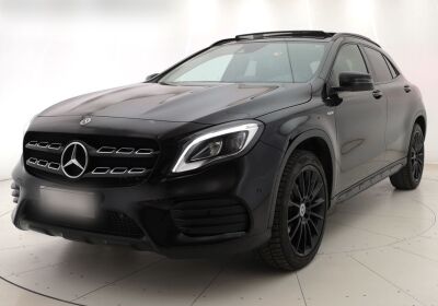 MERCEDES GLA 200d Automatic Premium Nero Cosmo Usato Garantito