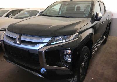 MITSUBISHI L200 d.cab 2.3d Intense 4wd 150cv Jet Black Da immatricolare
