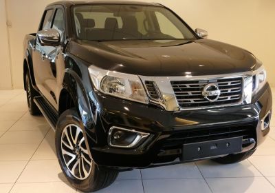 NISSAN Navara 2.3 dci d.cab N-Connecta 4wd 190cv auto Black Metallic Km 0
