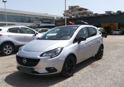 OPEL Corsa 1.2 5 porte Black Edition Switchblade Silver Km 0