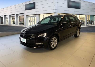 SKODA Octavia 1.6 TDI CR 115 CV Wagon Executive Nero Tulipano Usato Garantito