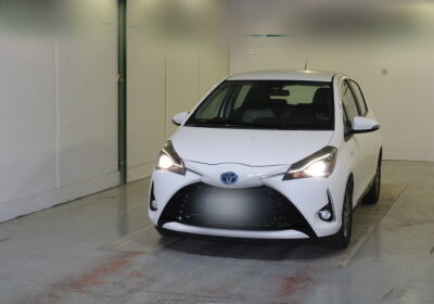 TOYOTA Yaris 5p 1.5 hybrid Active Super White Usato Garantito