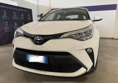 TOYOTA C-HR 1.8h Active 2wd e-cvt Super White Km 0