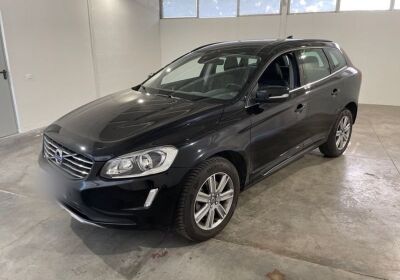 Volvo XC60 2.4 D4 AWD Geartronic Business Nero Usato Garantito