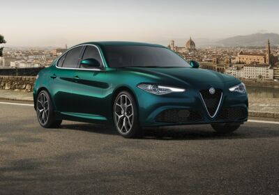 ALFA ROMEO Giulia 2.2 t Executive 160cv auto Verde Visconti Km 0