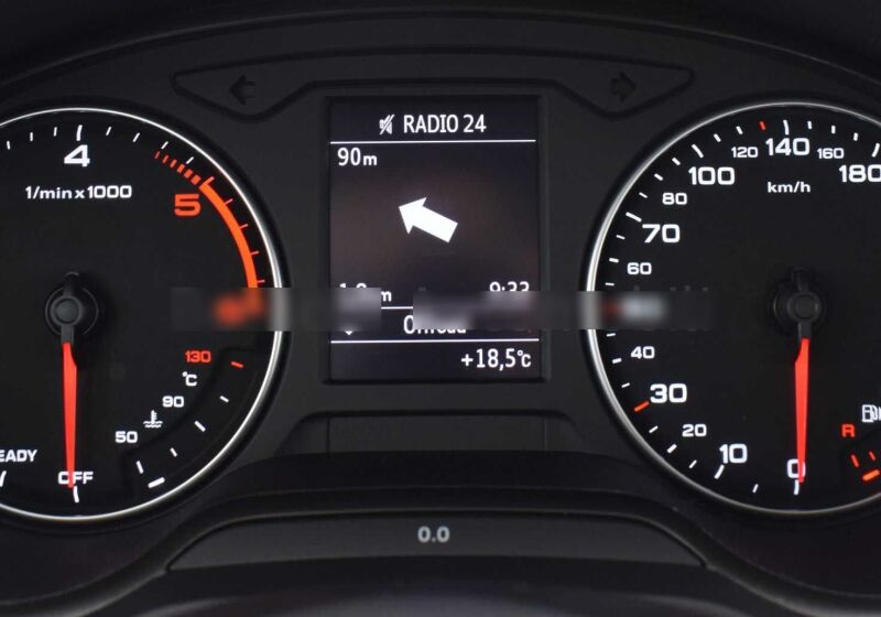 Audi Q2 1.6 tdi Business Bianco Ibis Usato Garantito MT0CTTM-image-6_censored