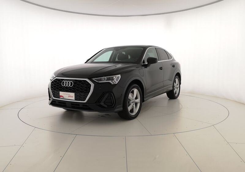 Audi Q3 Sportback 45 1.4 tfsi e stronic Nero Mythos Usato Garantito a