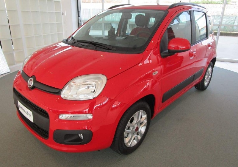 Fiat Panda 1 3 Mjt 95 Cv S S Lounge Rosso Amore Km 0 A Soli 12 300 Su Miacar Rh4v0