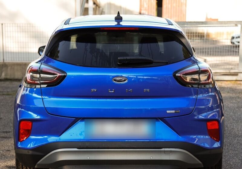 ford puma hybrid titanium x