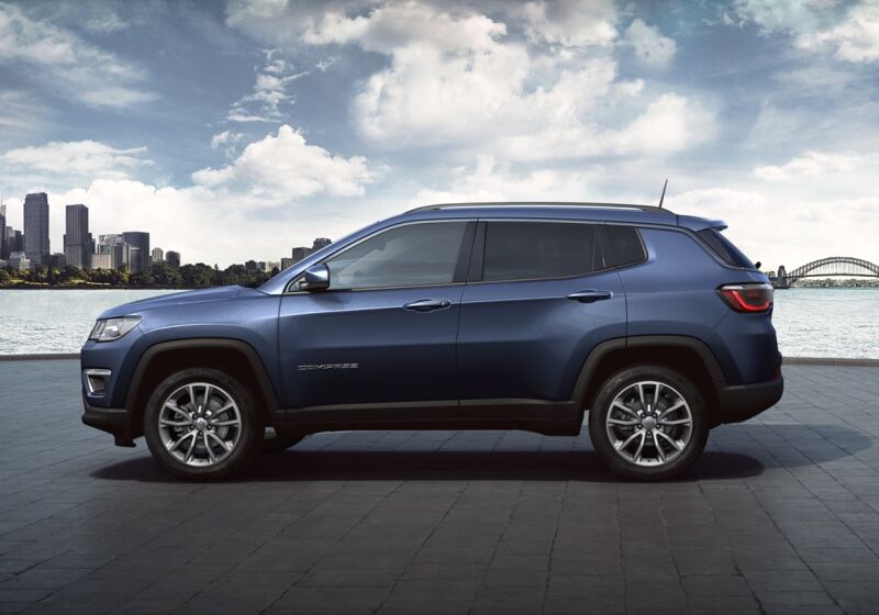 Jeep Compass 1.3 Turbo T4 2WD Limited Blue Shade Km 0 a soli 26.493€ su