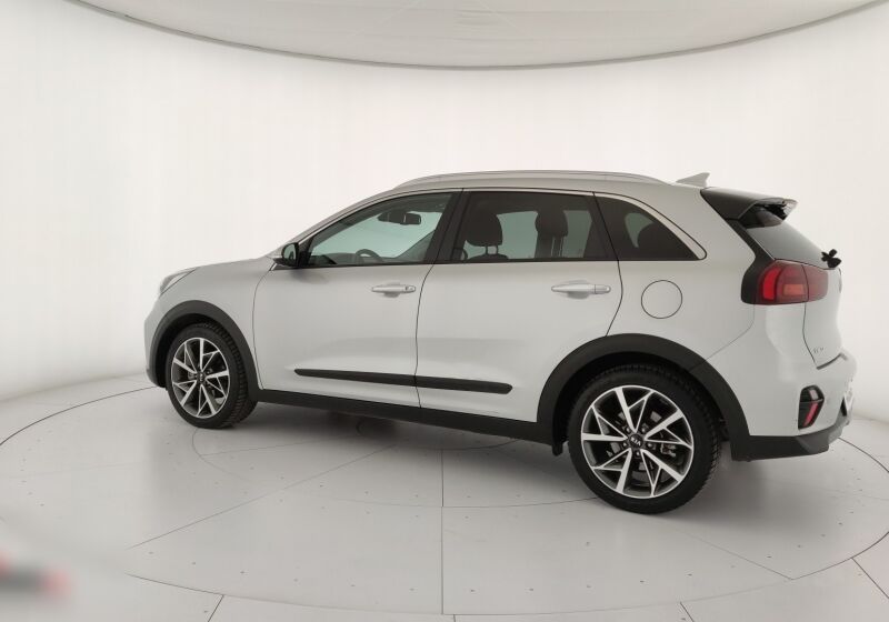 Kia Niro Silky Silver CrossOver WD0CVDW | Facile.it