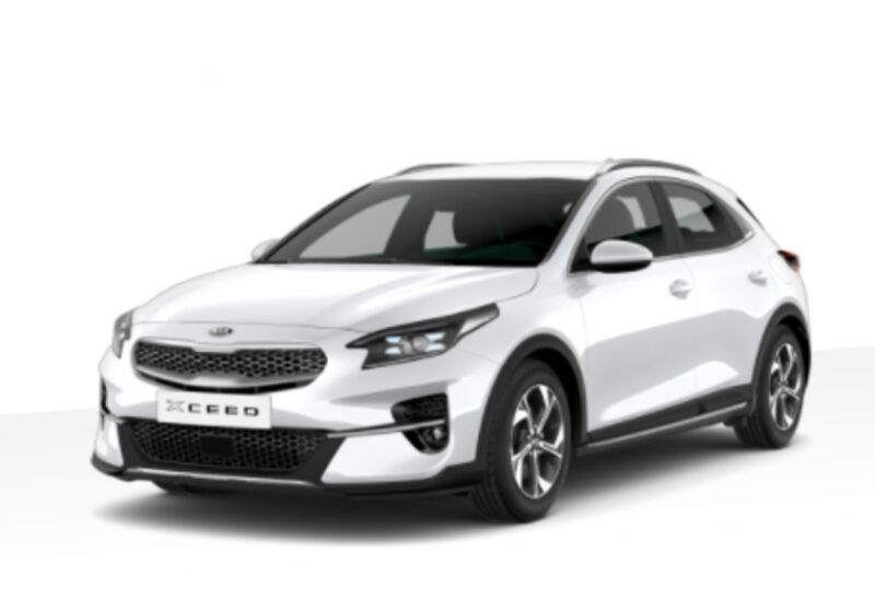 Deluxe white. Kia Xceed PHEV Spirit.