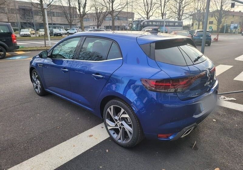 Renault megane blue