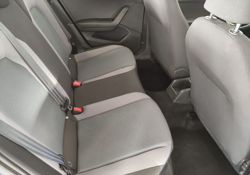 Seat Arona 1.6 TDI 95 CV Style Blu Mistero Usato Garantito WR0C8RW-7