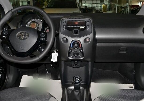 TOYOTA Aygo 1.0 VVT-i 72 CV 5 porte x-cool Midnight Black Usato Garantito 2W0CLW2-11-v1