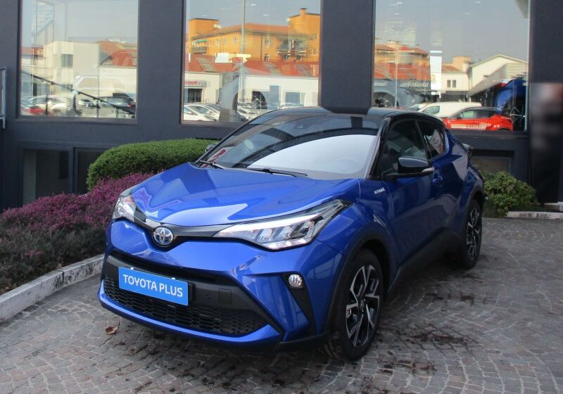 Toyota C-HR 2.0h Trend 2wd e-cvt Nebula Blue Km 0 a soli 28.265€ su ...