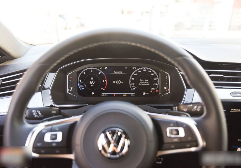 VOLKSWAGEN Arteon 2.0 TDI 190 CV DSG SCR Sport BlueMotion Technology Pyrit Silver Km 0 6E0B9E6-881b927097ed47a2a7ceba90213476b8_orig_censored