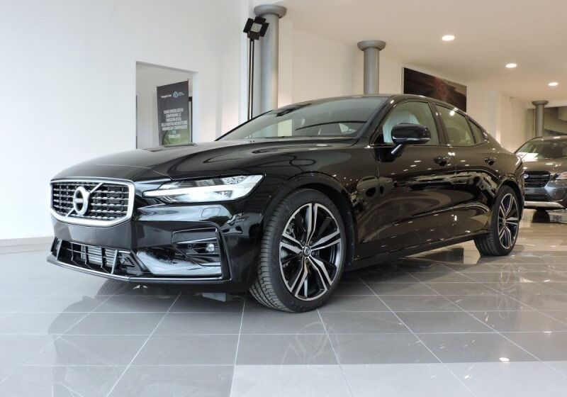 VOLVO S60 T5 Geartronic R-design Nero Km 0 W20CJ2W-volvo