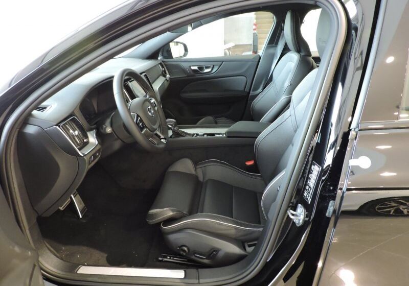 VOLVO S60 T5 Geartronic R-design Nero Km 0 W20CJ2W-volvo6