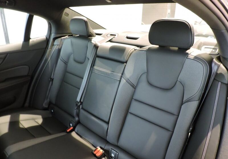 VOLVO S60 T5 Geartronic R-design Nero Km 0 W20CJ2W-volvo8