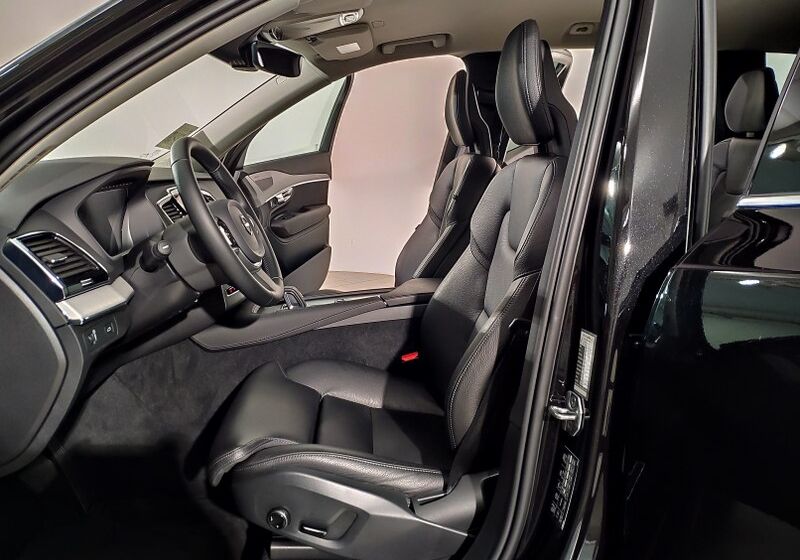 Volvo XC90 B5 (d) AWD Geartronic 7 posti Business Plus Onyx Black Usato Garantito LN0C8NL-e