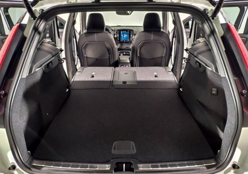 VOLVO XC40 1.5 T5 plug-in-hybrid R-design auto Christal ...
