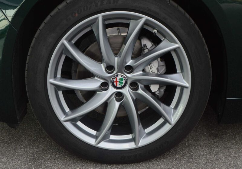 Alfa Romeo Giulia 2.2 Turbodiesel 160 CV AT8 Business Verde Visconti Usato Garantito T20CS2T-image-15