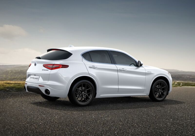 Alfa Romeo Stelvio 2.2 Turbodiesel 210 CV AT8 Q4 Veloce Bianco Alfa Km 0 a soli 51.250€ su Alfa Romeo Stelvio 2.2 Turbodiesel 210 CV AT8 Q4 Veloce Bianco Alfa Km 0 a soli 51.250€ su